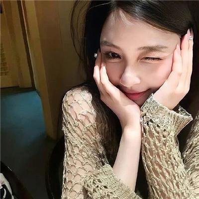 等爱的女神